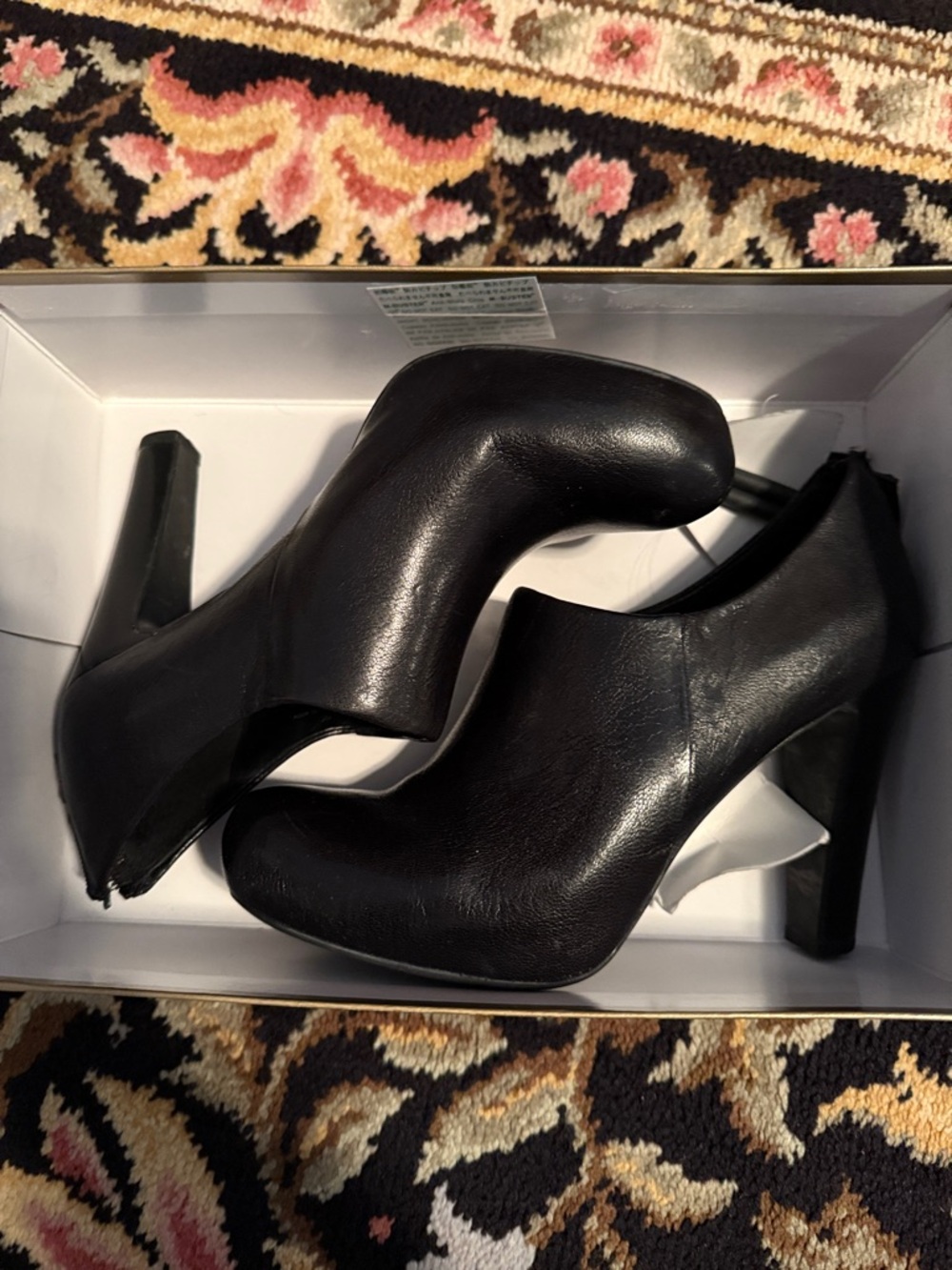 Franco sarto Women’s Black Leather High Heel Ankle Booties - 7.5